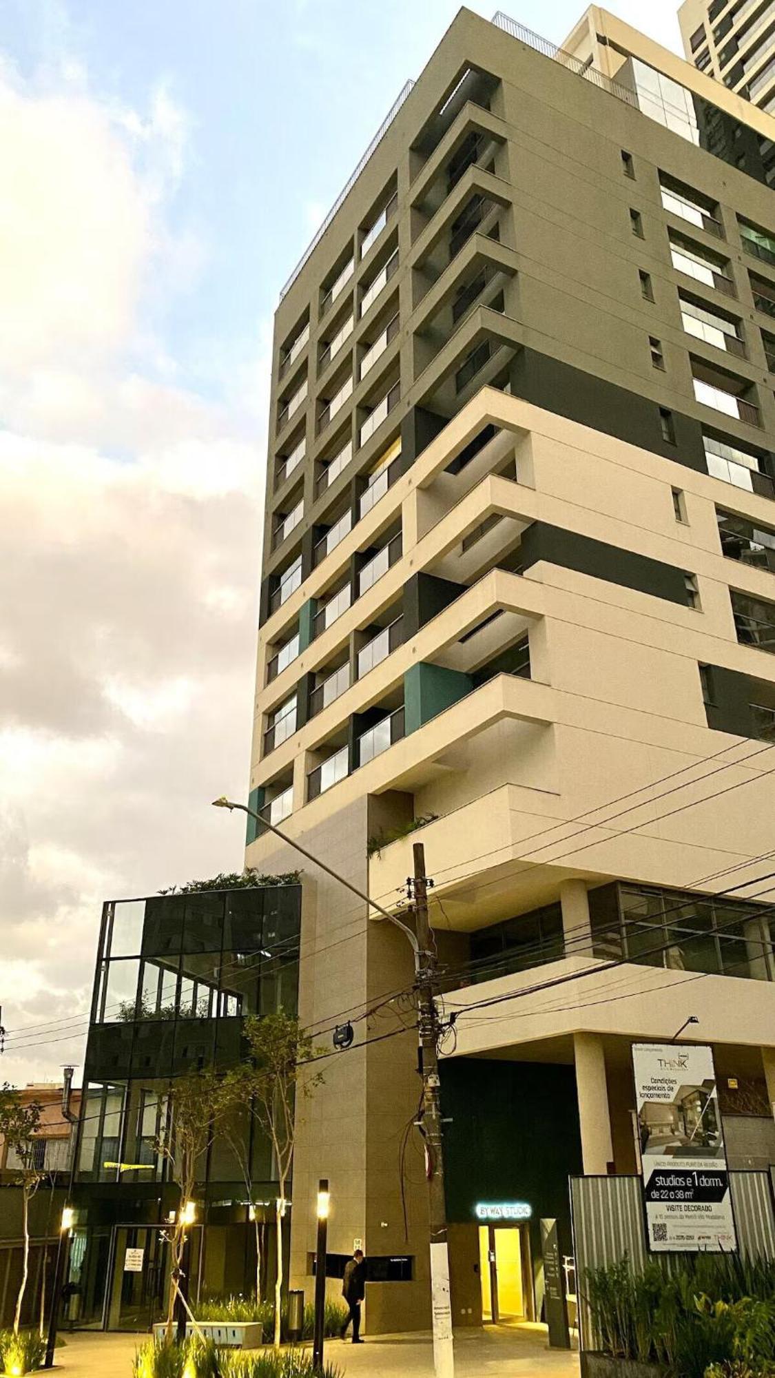No Metro Madalena A 6min Av Paulista Apartamento