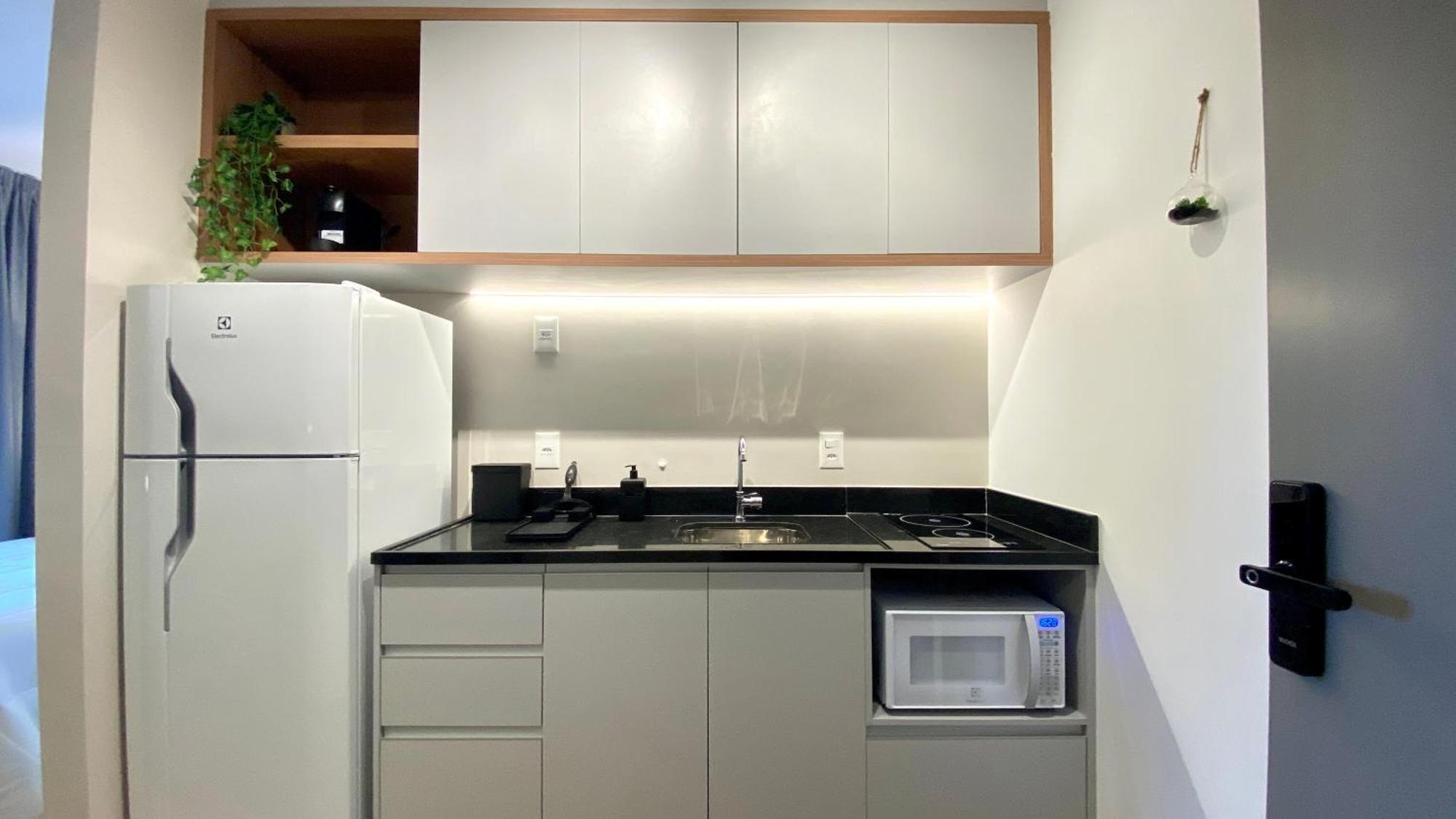 Apartamento No Metro Madalena A 6min Av Paulista